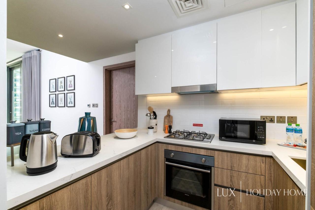 Lux - Contemporary Suite With Full Marina View ドバイ エクステリア 写真