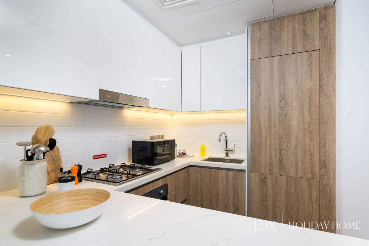Lux - Contemporary Suite With Full Marina View ドバイ エクステリア 写真